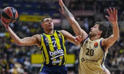 Fenerbahçe Beko kendi evinde Barcelona'yı devirdi!