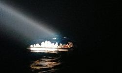 İzmir'de 38 düzensiz göçmen kurtarıldı