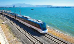 'Halka atılmış bir kazık' dedi ve ekledi: İZBAN ray bedeli mahkemelik