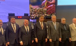 Başkan Tugay rakam verdi, DSİ'yi eleştirdi: 360 bin kaçak kuyuya göz yumuluyor!