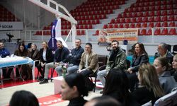 Aliağa Belediyesi personelinden Başkan Acar'a sürpriz