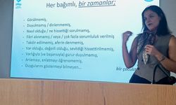 Aliağa'dan ailelere ergenlik iletişimi semineri