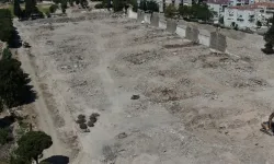 Tugay 'gönlümden geçen tamamının yeşil olması' dedi ve ekledi: Belediyeyi eksi 18 milyar maliyetin altına sokmam!