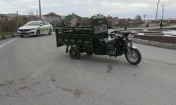 Elektrikli motosiklet devrildi: 4 yaralı