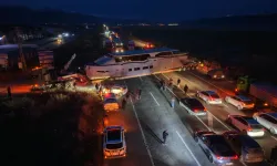 Yat karayolunu kapattı: Sürücüler şaşkına döndü!