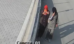 Yüzlerini gizlediler... 5 daireyi soyup 755 bin liralık vurgun yaptılar