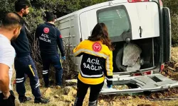 Minibüs şarampole devrildi: Ölü ve yaralılar var!