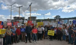 Uzundere’de 3’üncü etap teslim edildi: Hak sahiplerinden “takvim” çağrısı