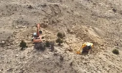 İş makineleriyle define avına çıktılar: Çok sayıda gözaltı!