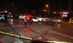 Kamyonetle motosiklet çarpıştı: Genç sürücü can verdi!