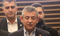 CHP Lideri gözyaşlarını tutamadı: Kendi evladımı kaybetmiş gibiyim!