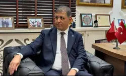 Başkan Tugay'dan çıplak ayaklı eylem açıklaması: Gerekeni en kısa sürede yapacağız!