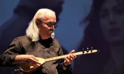 Aracıyla restorana giren Cahit Berkay'dan ilk açıklama