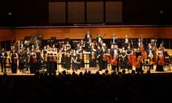 İzmir Oda Orkestrası dünyaca ünlü sanatçılarla sahne aldı