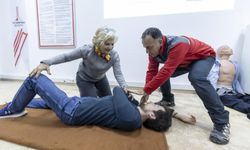 Karşıyaka'da afet eğitimleri sürüyor