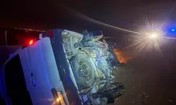 İşçi servisi uçuruma yuvarlandı: 1’i ağır 13 yaralı