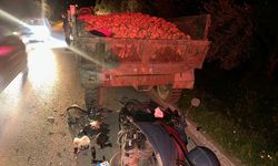 Traktöre ok gibi saplandı... Sürücü ölüm-kalım savaşında!