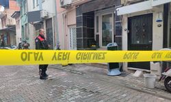 Emlak ofisinde silahlı kavga: 2 kişi ağır yaralı