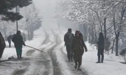 Kar ve yağmur felaket getirdi: Onlarca ölü var