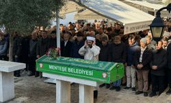 tekne kazasında ölen kişinin cenazesi toprağa verildi