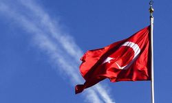 Türk bayrağına bir saygısızlık daha! Skandalda tutuklama!