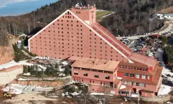 Ruhsatı iptal edilmişti: Kartepe'deki kayak oteli mühürlendi