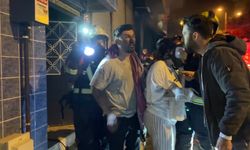 Depoda yangın... 2 kişi mahsur kaldı!