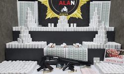 'Zehir' arabası... 8 bin uyuşturucu hap ele geçirildi!