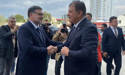 Övgü sırası Başkan Tugay'da: AK Partili Saygılı'nın hakkı yenmemeli!