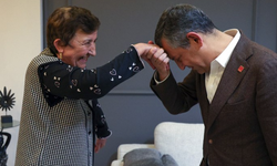 Özel'den Köksal'ın annesine ziyaret