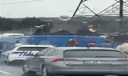 İstanbul'da cezaevi nakil aracı devrildi: 2'si ağır 19 yaralı