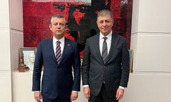 Tugay'dan Özel'e ziyaret!