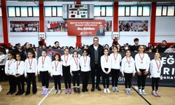 Balçova'daki spor turnuvasında örnek dayanışma