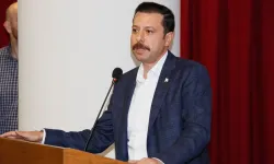 AK Partili Kaya'dan Büyükşehir'e altyapı eleştirisi: Yağmur barajları değil, sokakları dolduruyor!