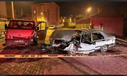 Otomobil hurdaya döndü: Feci kazada 3 yaralı!