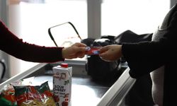 Menderes’in Sosyal Market’inden büyük destek