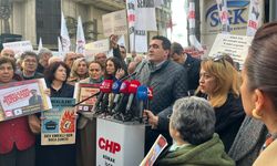 CHP İzmir’de emekliler için sokağa indi: İktidara erken seçim çağrısı!