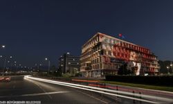 Başkan Tugay noktayı koydu: Belediye binasını kendimiz yapacağız!