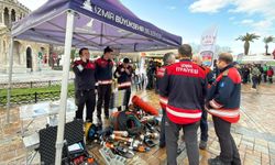 30 Ekim ve 6 Şubat’ın sessiz tanıkları İzmir'de sergilendi