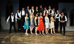 Karşıyaka Tiyatrosu’ndan iki yeni oyun