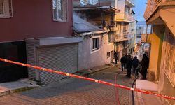 Müstakil evde yangın: 3 kişi ölümden döndü!