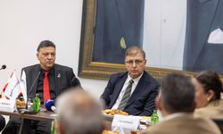 Başkan Tugay 'İzmir'de ilk olacak' dedi: Otobüslere özel yol!