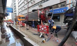 Kordon'u sağanak vurdu!