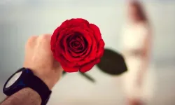 14 Şubat raporu: İzmir’in tercihi kırmızı gül!