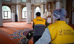Aliağa'da Ramazan önce cami temizliği