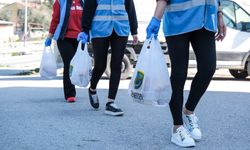 Her gün 10 bin kişiye yemek... Menemen'de anlamlı dayanışma!