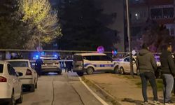 Eşini defalarca bıçakladı, sonra babasını aradı: 'Gel kızını al'