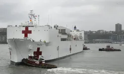 Trump'tan Grönland hamlesi: Hastane gemisi yola çıkıyor