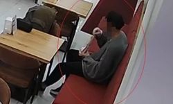 Müşterinin akılalmaz oyunu: Dürüm içerisine sakal kılı koydu!