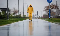 İzmirlilerin hafta sonu planı iptal… Yağışlar kesintisiz devam!